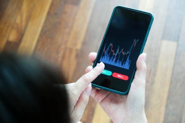 The Difference Between Web and App Exchange Interfaces